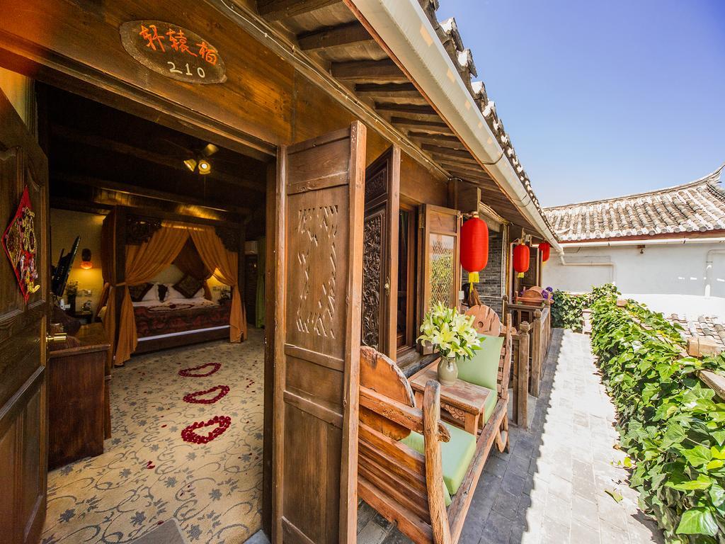 Old Tree Boutique Guesthouse Лиджанг Екстериор снимка