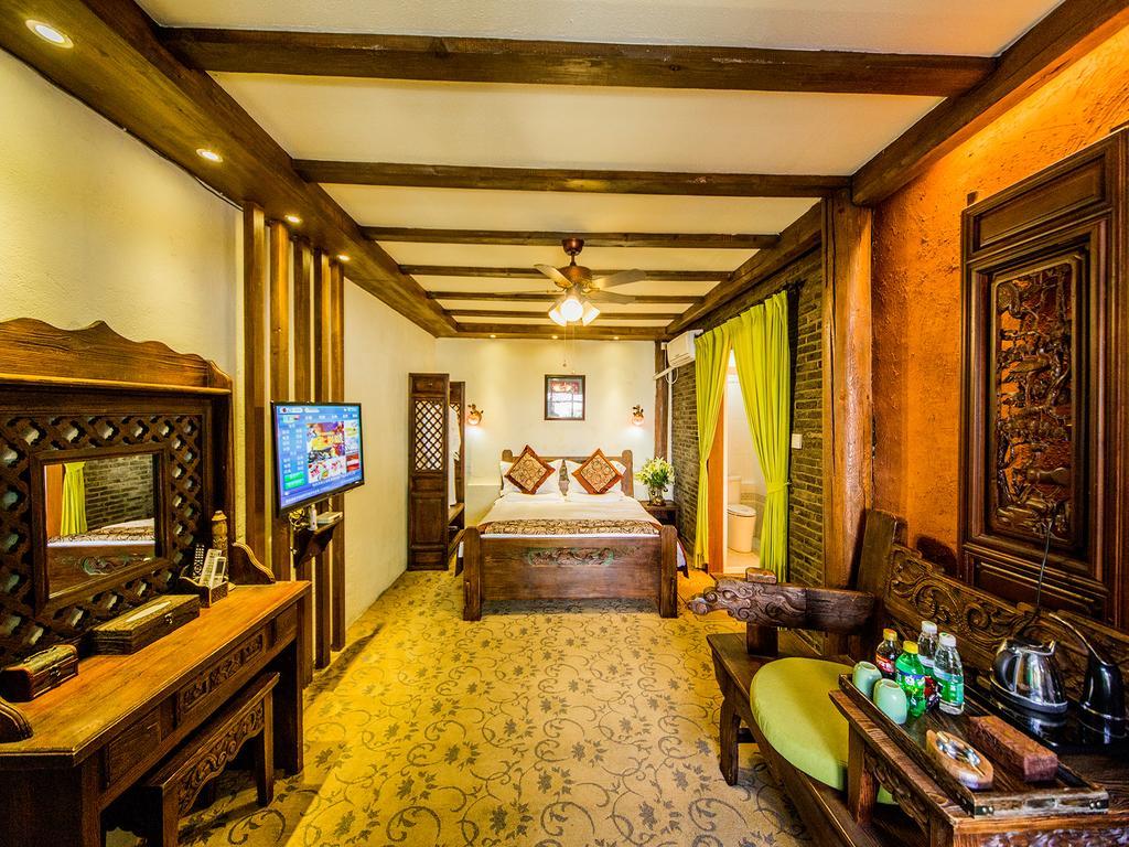 Old Tree Boutique Guesthouse Лиджанг Екстериор снимка