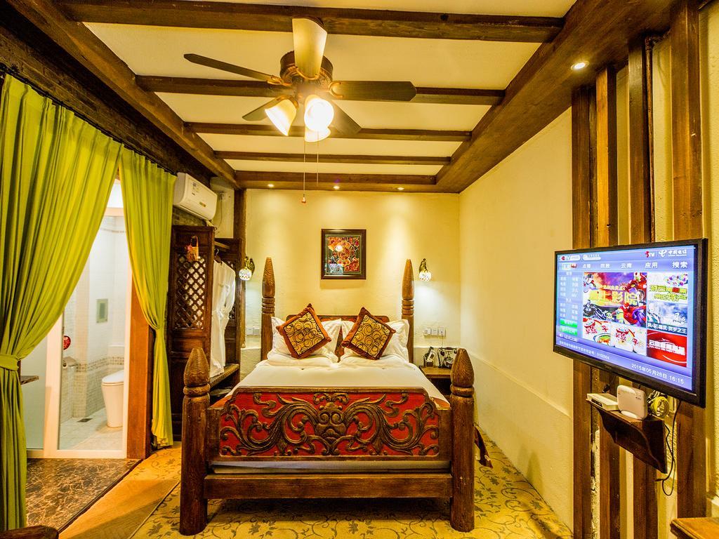 Old Tree Boutique Guesthouse Лиджанг Екстериор снимка