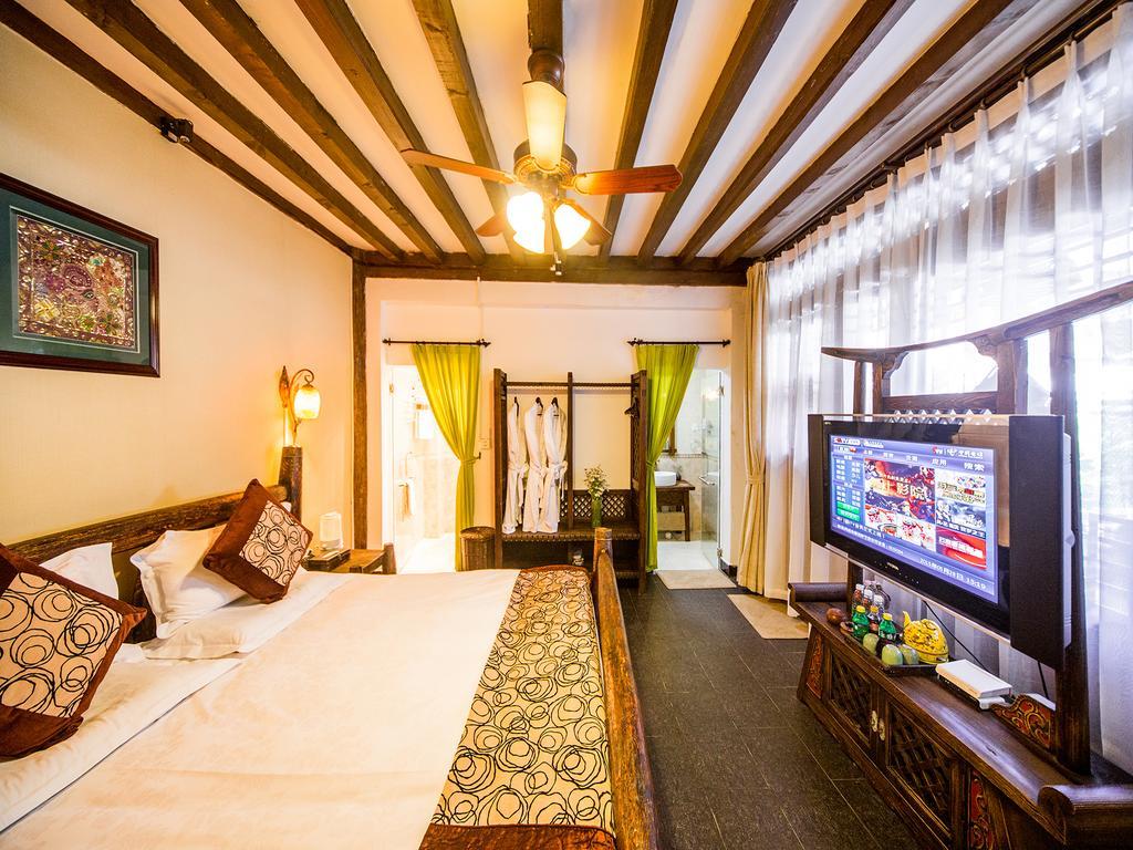 Old Tree Boutique Guesthouse Лиджанг Екстериор снимка