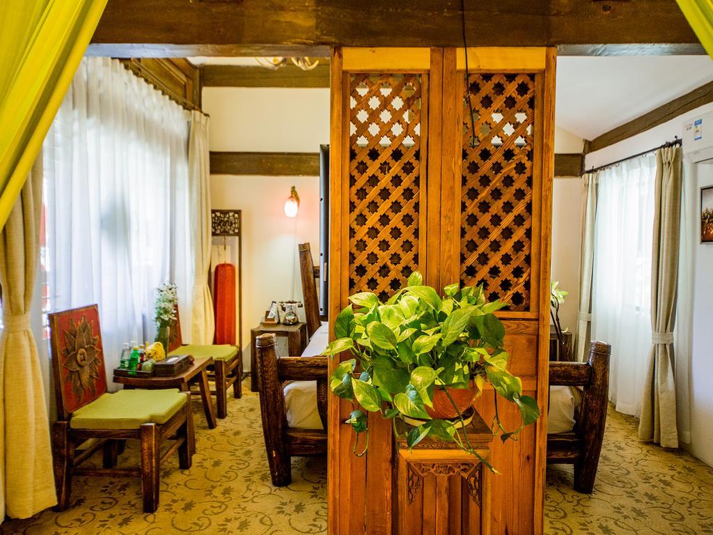 Old Tree Boutique Guesthouse Лиджанг Екстериор снимка